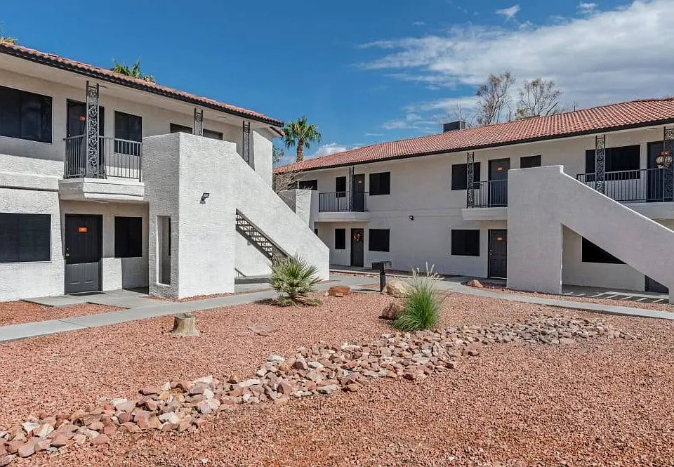 Dash Apartments