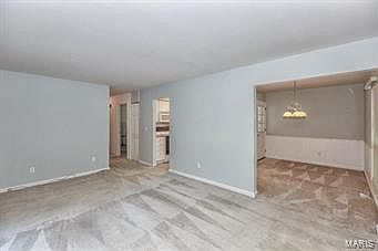 3rd image of 422 Colony Woods