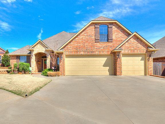 3rd image of 4609 Nw 162nd Ct