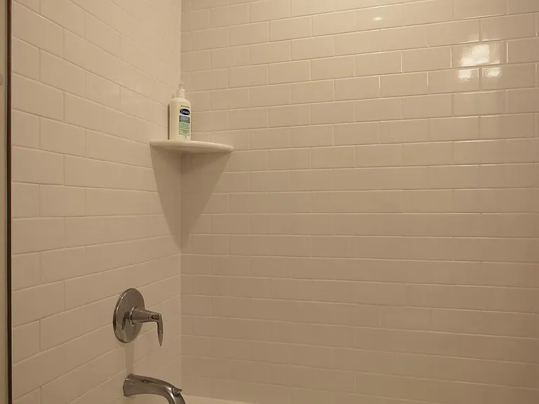 2107 Acadia Rd — Photo 7