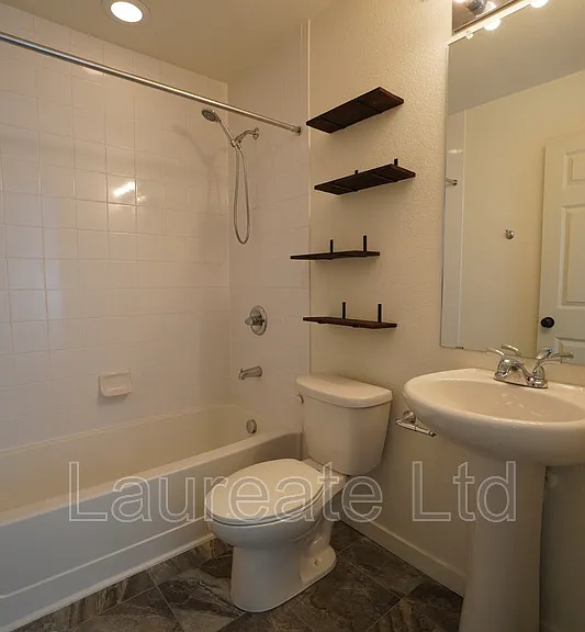 5472 Danube St — Photo 17