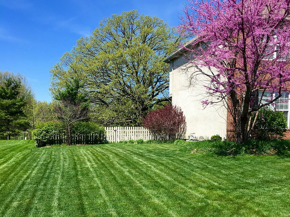 2nd image of 7721 Park Bend Dr