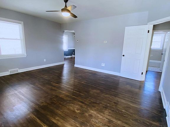 5th image of 9407 Colesville Rd