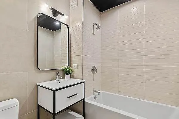 Rented by Highline Residential | media 25