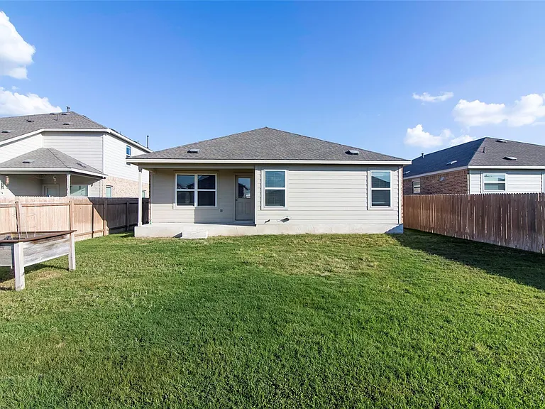 1209 Nokota Bnd — Photo 28