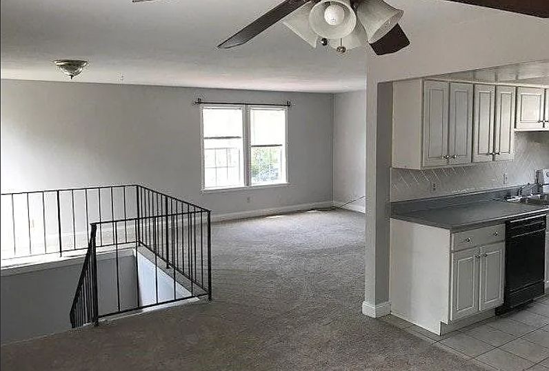 1st image of 829 23rd St