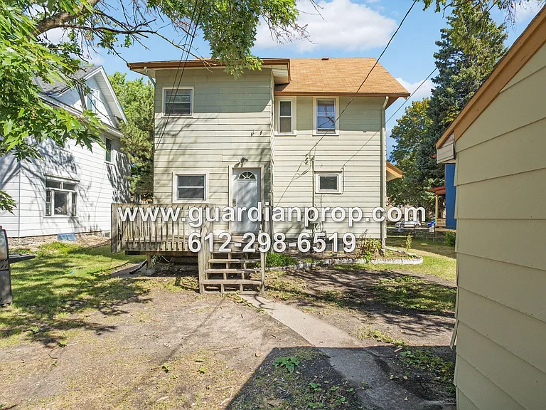 1612 Minnehaha Ave W — Photo 17