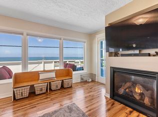 44 NE Williams Ave, Depoe Bay, OR 97341