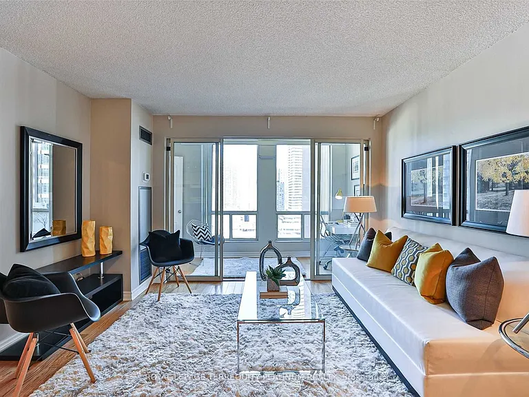 25 Grenville St #1801 — Photo 1