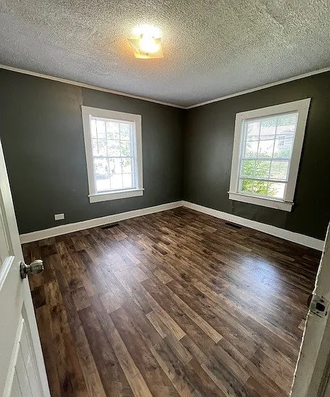 1029 Main St — Photo 12
