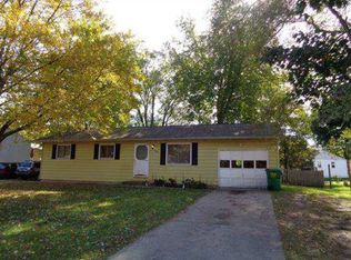21812 Suburban Dr, Elkhart, IN 46516