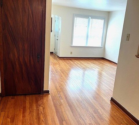 2nd image of 6211 Eichelberger St #1F