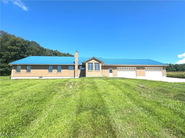 15093 Fredericktown Amity Rd, Fredericktown, OH 43019