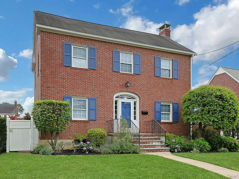 1st image of 54 Bowman Avenue