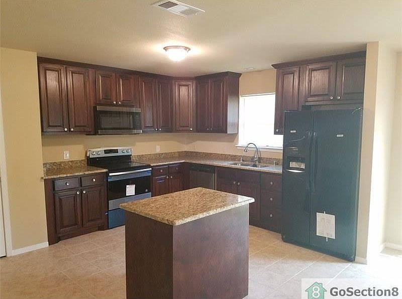1st image of 4618 Mariner Dr
