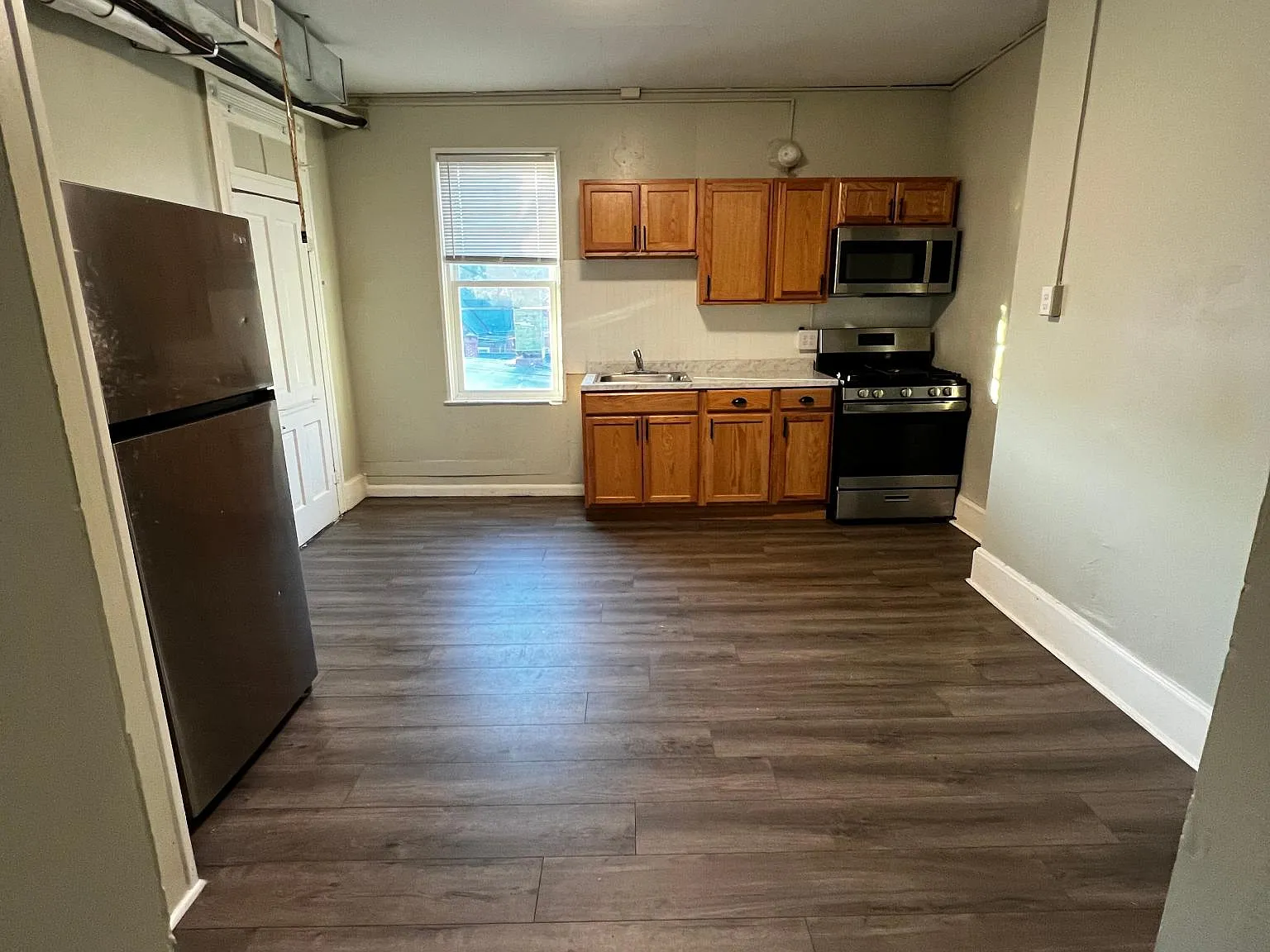 224 E Harrison St — Photo 4