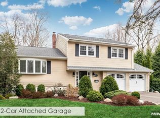 60 N Spruce St, Ramsey, NJ 07446