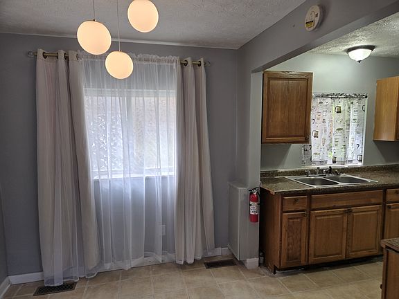 2nd image of 467 Zahn Dr APT D