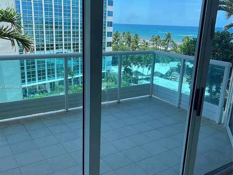5025 Collins Ave #601 — Photo 19