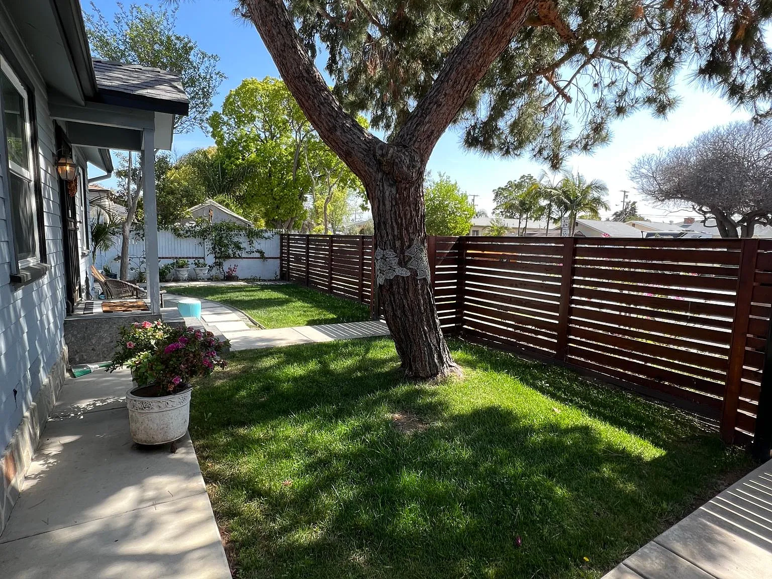 4244 Poplar St — Photo 3