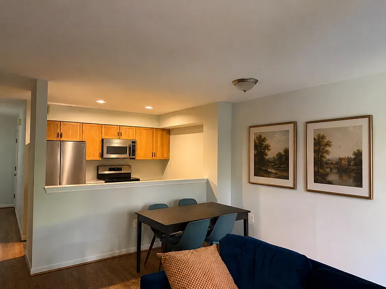 2517 Webster St — Photo 5