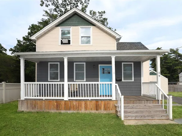 29 Washington Avenue, Brentwood, NY 11717