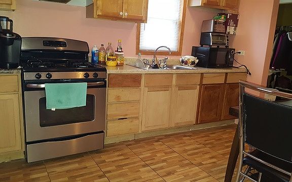 2nd image of 9442 Nerbonne Ave