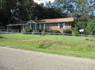 121 E 18th St, Laurel, MS 39440