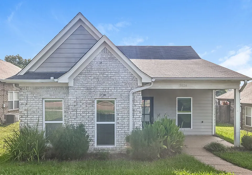 3024 Magnolia Dr