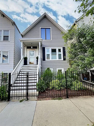 1424 W Diversey Pkwy #1 Photo 1