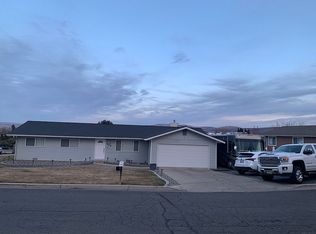 709 Viewcrest Ct, Selah, WA 98942