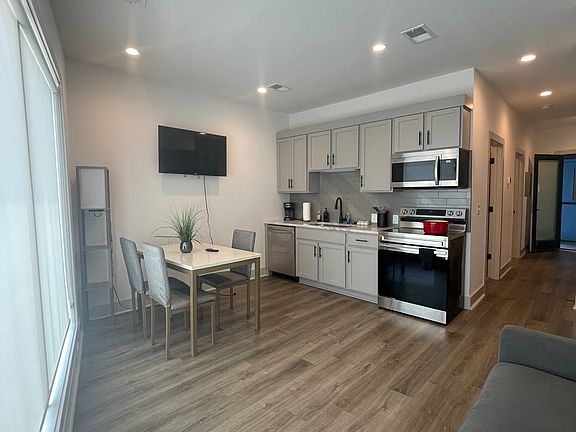 5th image of 1402 Buchanan St #202