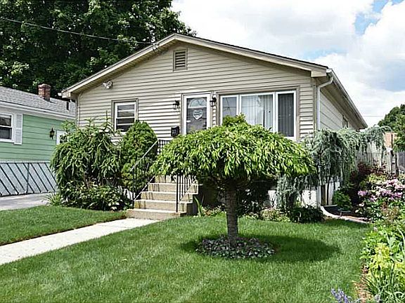 2nd image of 37 Auburn Ave