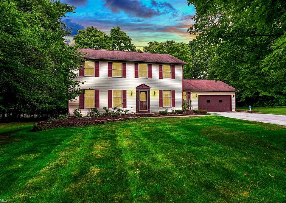 1st image of 3164 Meanderwood Dr