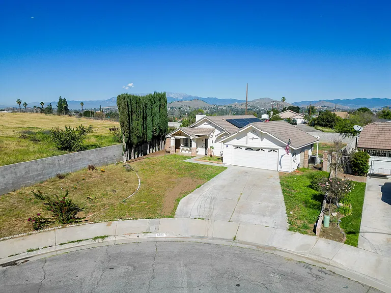 6300 Vonnie Ct — Photo 5