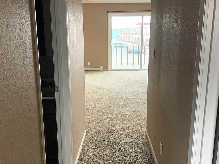1050 Turner St #104 — Photo 12