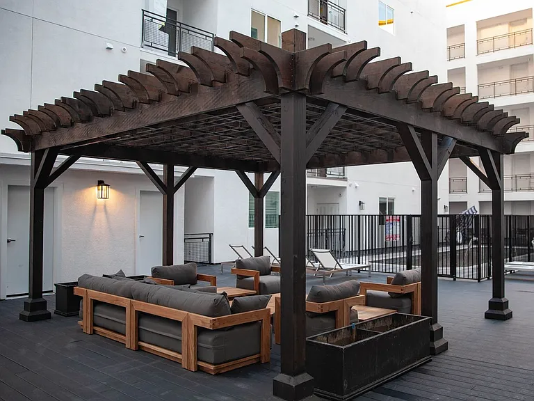 The Ivy at NOHO — Photo 22