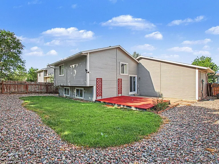 2029 Ambleside Dr — Photo 19
