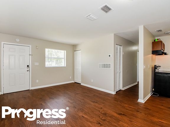 5th image of 8070 Jacques Dr