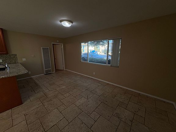 4th image of 5065 W Point Loma Blvd #A