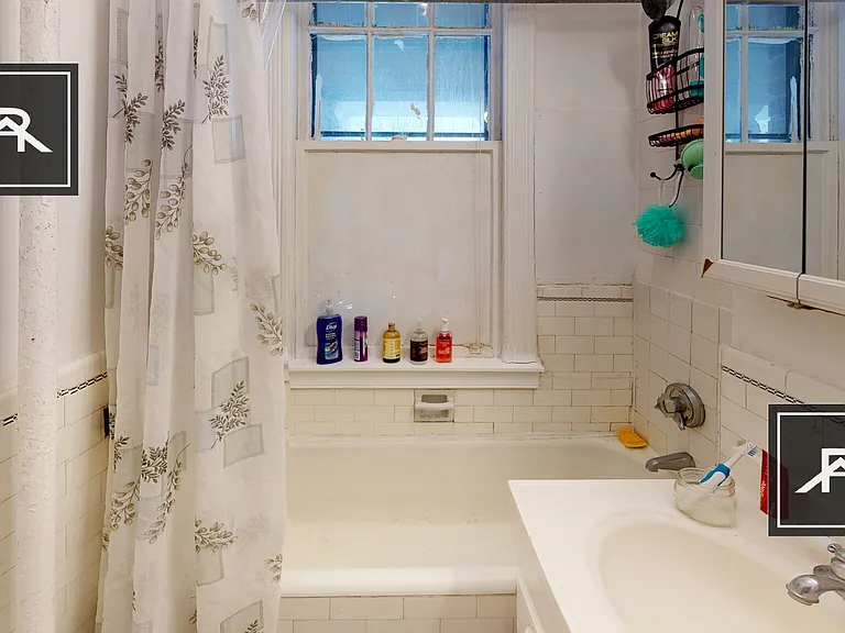 26 Sidlaw Rd #9 — Photo 6