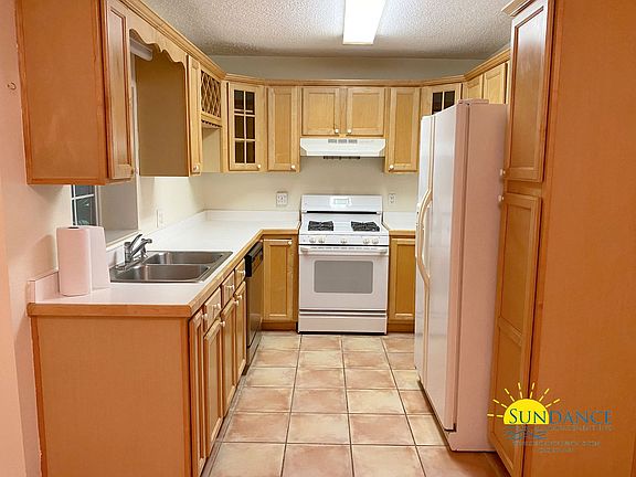 4th image of 237 Bradley Dr