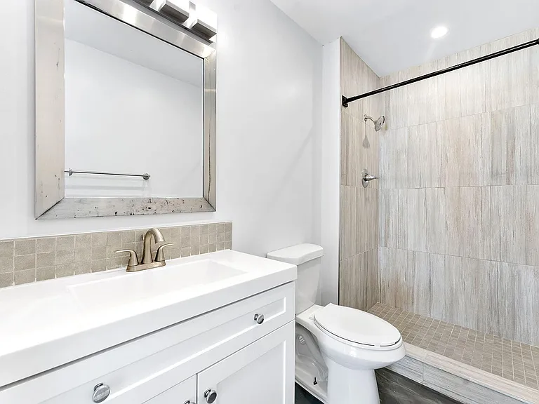 470 NW 20th St #3070 — Photo 8