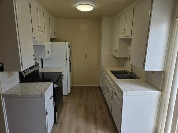 *4218 47th Street, 4218 47th St APT 17, San Diego, CA 92115