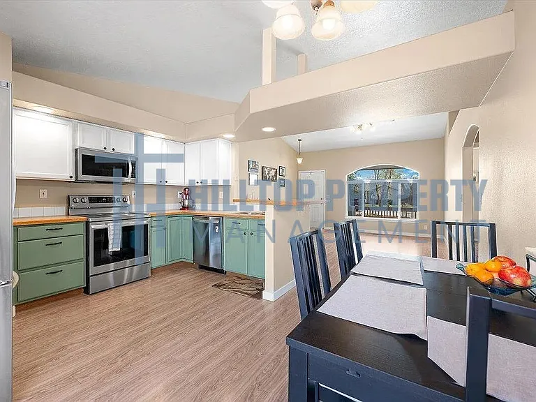 8104 Waterleaf Ave — Photo 2