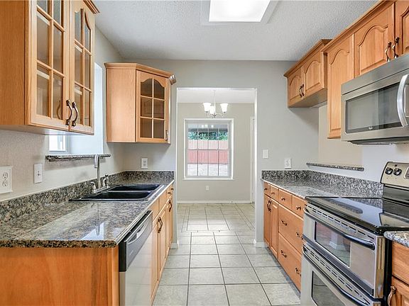 3rd image of 6226 Fernwood Dr