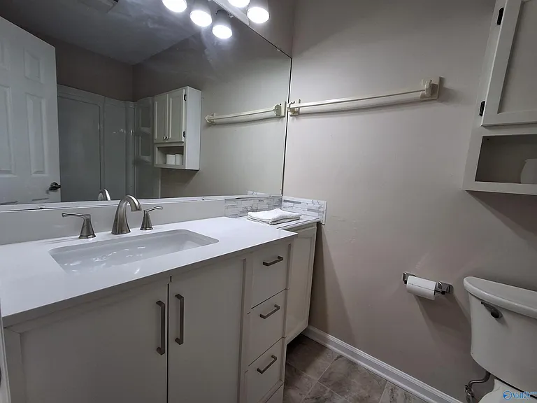 2712 Wynterhall Rd SE — Photo 15