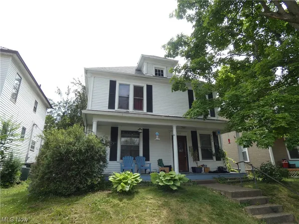 434 N 8th St, Cambridge, OH 43725