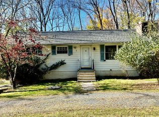 162 Independence Rd, East Stroudsburg, PA 18301