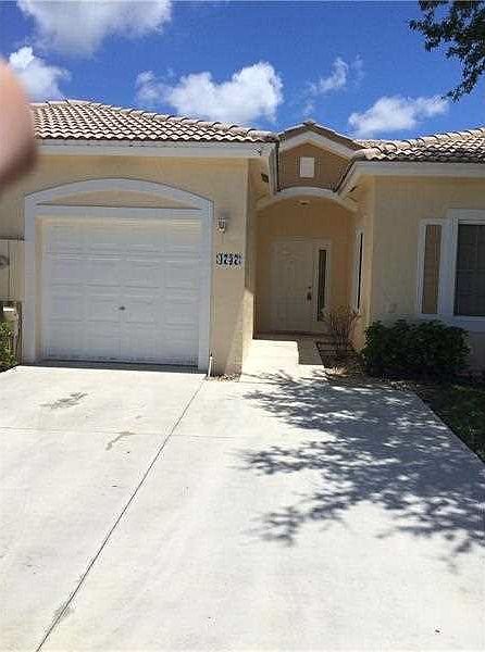 1st image of 4737 SW 13th Ct